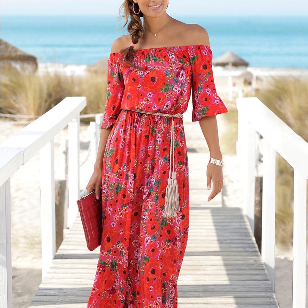 NWT ♥️🌺Luscana 🌺♥️ Carmen Style Print Maxi Dress